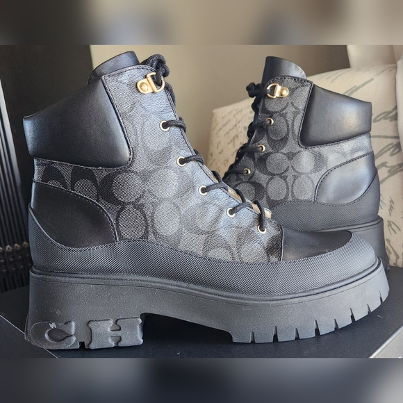 COACH Royce Sig Boot Black & Coal NWT - Picture 3 of 13